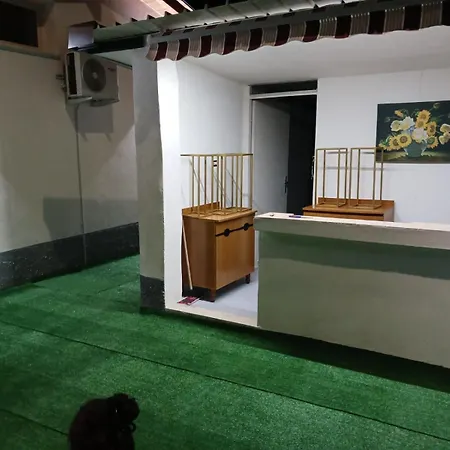 アパート San Leo ブリアーティコ